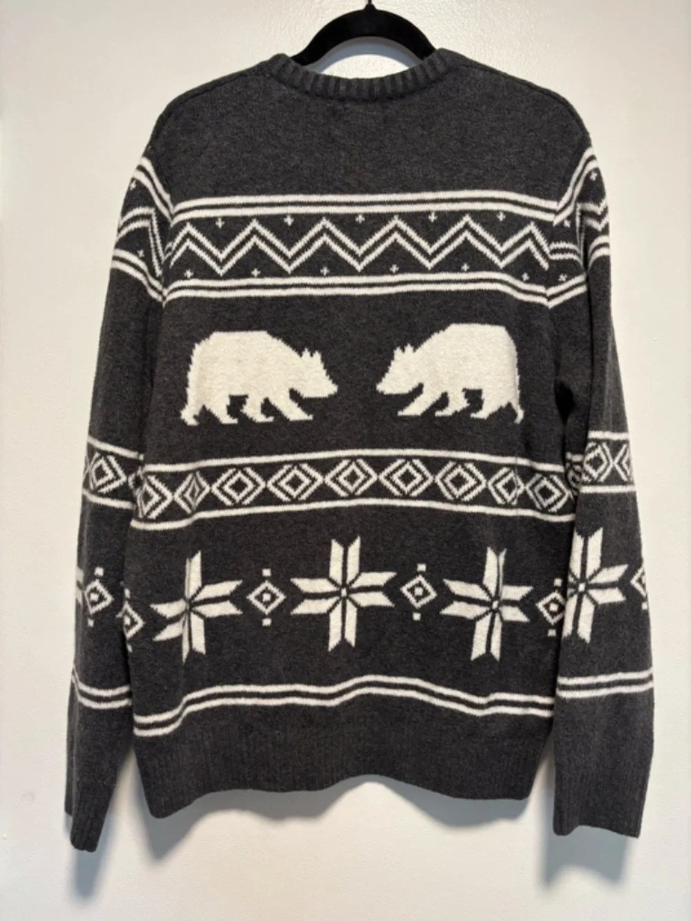 NWT Old Navy SoSoft Bear Fair Isle Sweater Size M